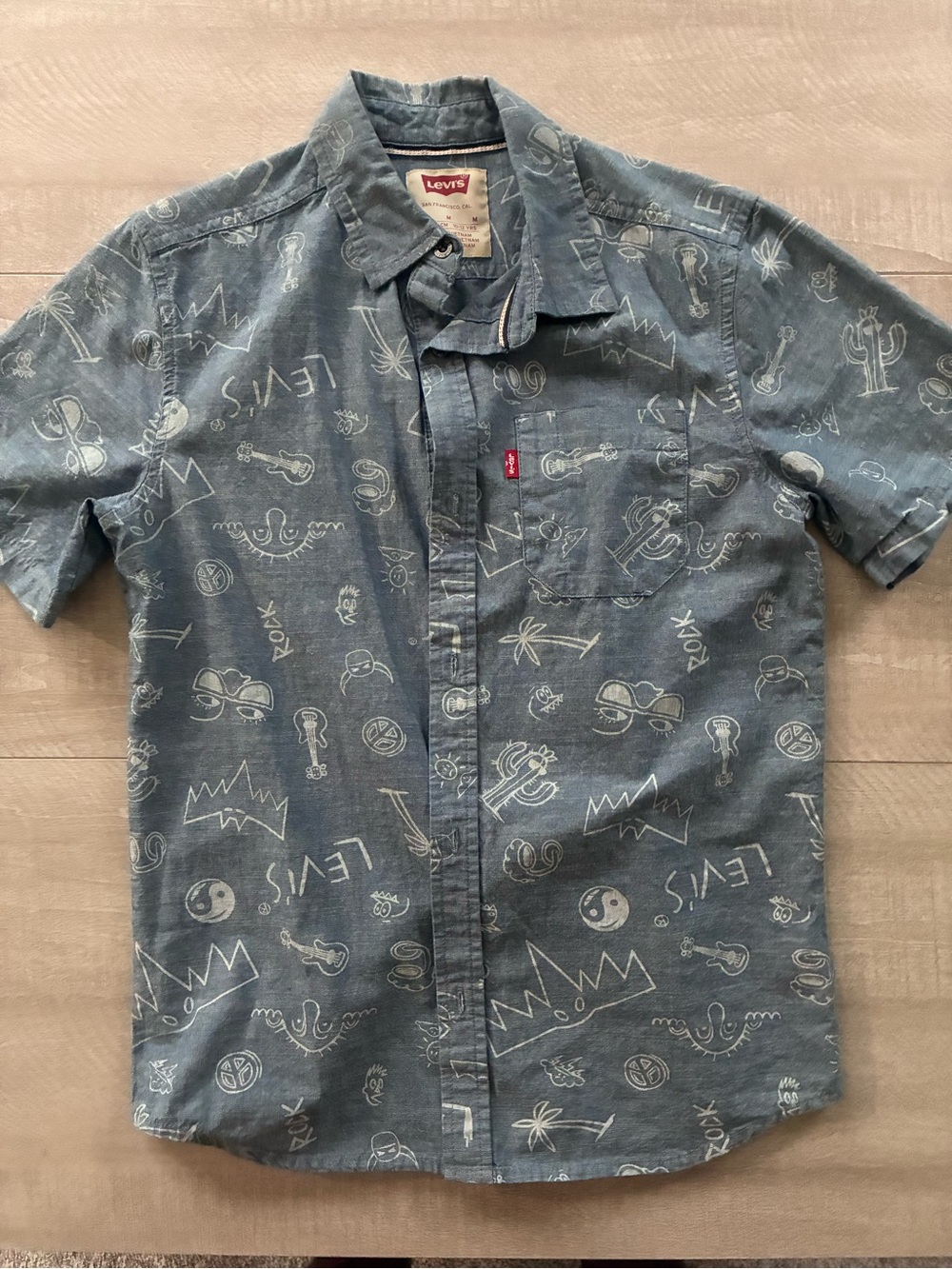 Levi's Blue Short-Sleeve Printed Casual Button-Down Shirt